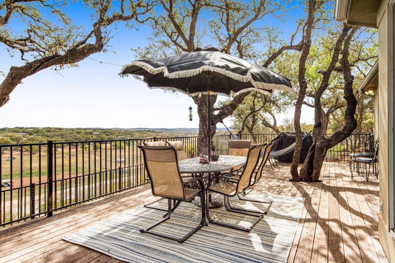 Cliff Side Oasis Villa Spicewood Exterior photo